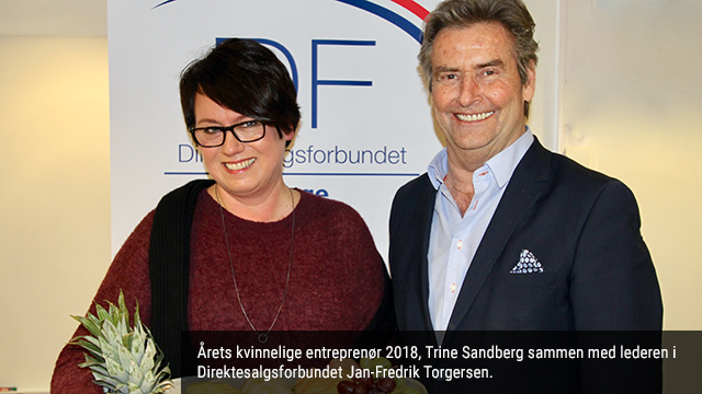 Årets kvinnelige entreprenør 2018, Trine Sandberg sammen med lederen i Direktesalgsforbundet Jan-Fredrik Torgersen.